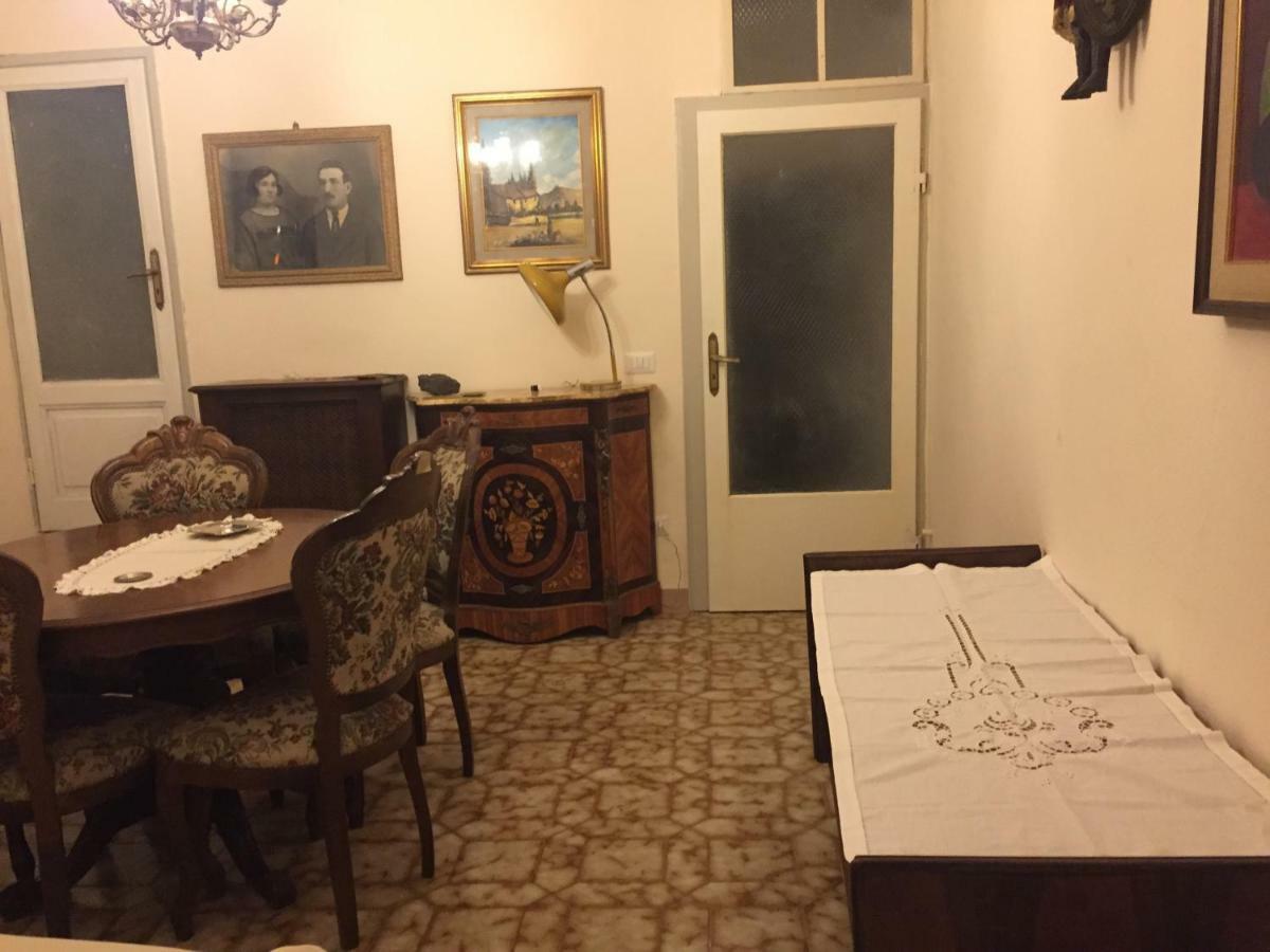 La Casa Di Luigi Lägenhet Montevarchi Exteriör bild