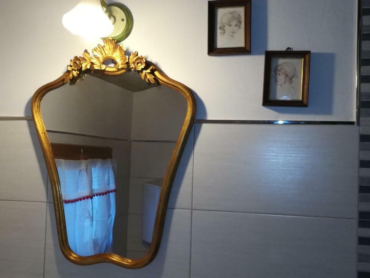 La Casa Di Luigi Lägenhet Montevarchi Exteriör bild